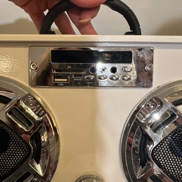 Cat blue tooth light up player - Picture 7 of 7